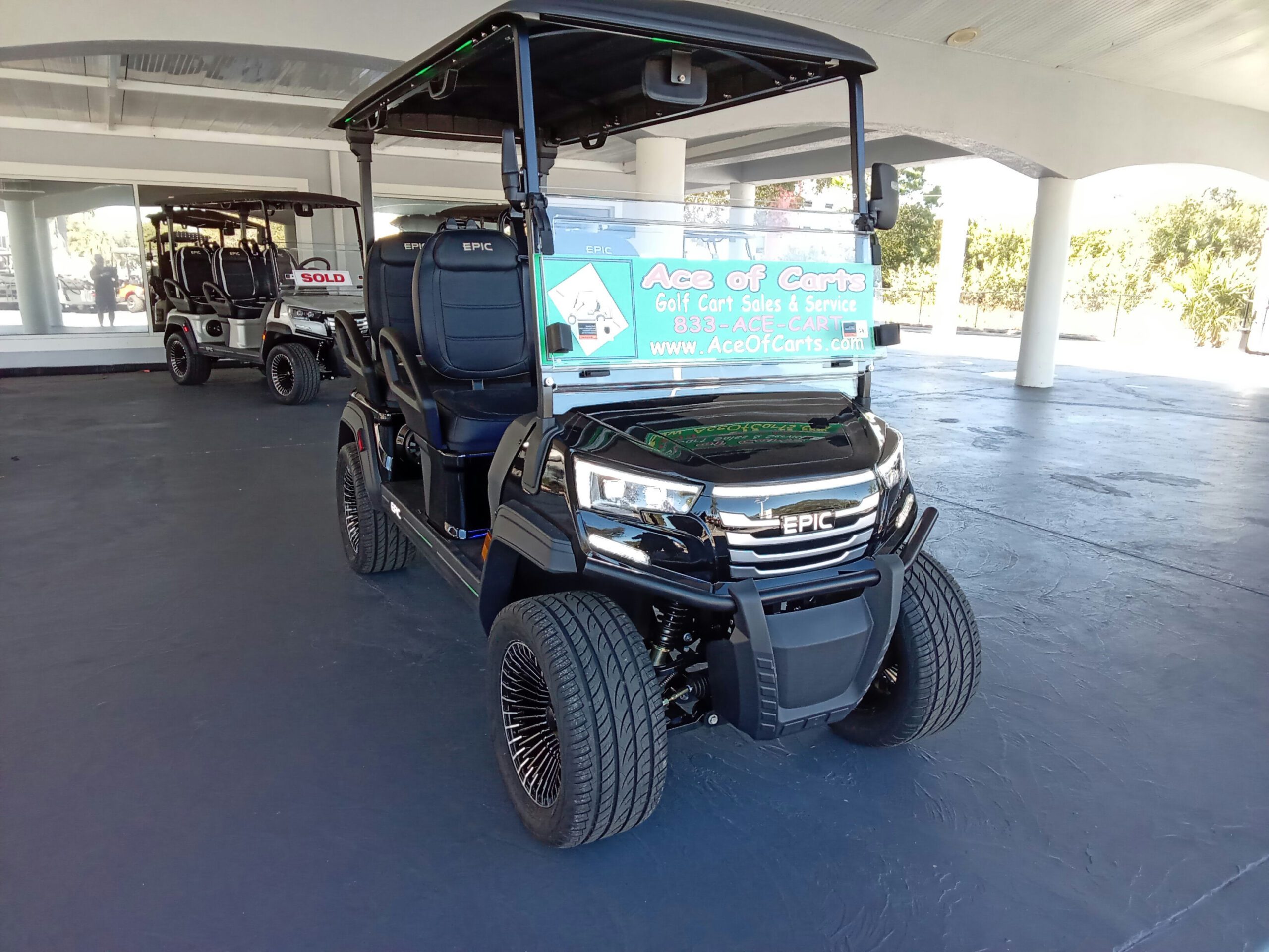 Epic E40FX 4-Pass Lithium Electric Lifted